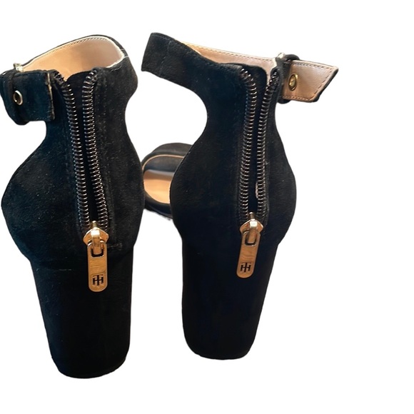 TOMMY HILFIGER  Sheerah Two-Piece Block-Heel Sandals size 9 - Picture 5 of 9